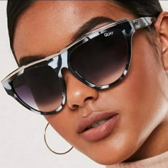 Quay Australia Accessories - NWT Quay black & white animal print sunglasses